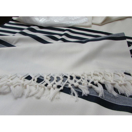Tallit Gadol Cha'harit
