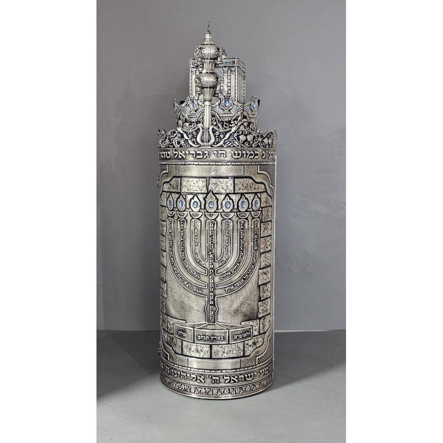 נשיאה מודרנית לספר תורה - עיצוב אמנותי ואלגנטי